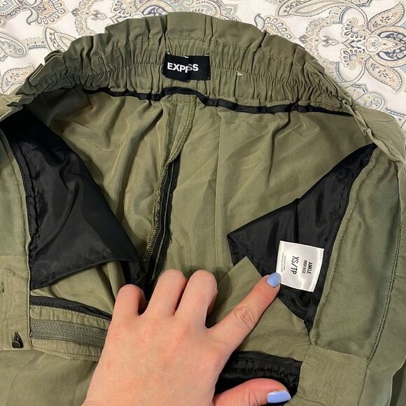 New! Express Olive Wide leg Paper bag pants - Picture 10 of 13